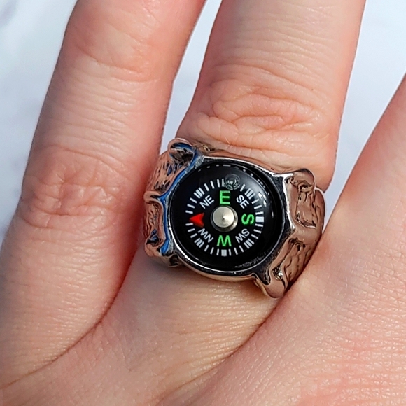 Compass Claw Ring - Picture 2 of 4